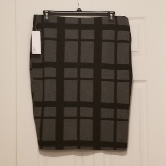 Jules & Leopold Dresses & Skirts - NWT Black & Gray Checkerboard XL Skirt